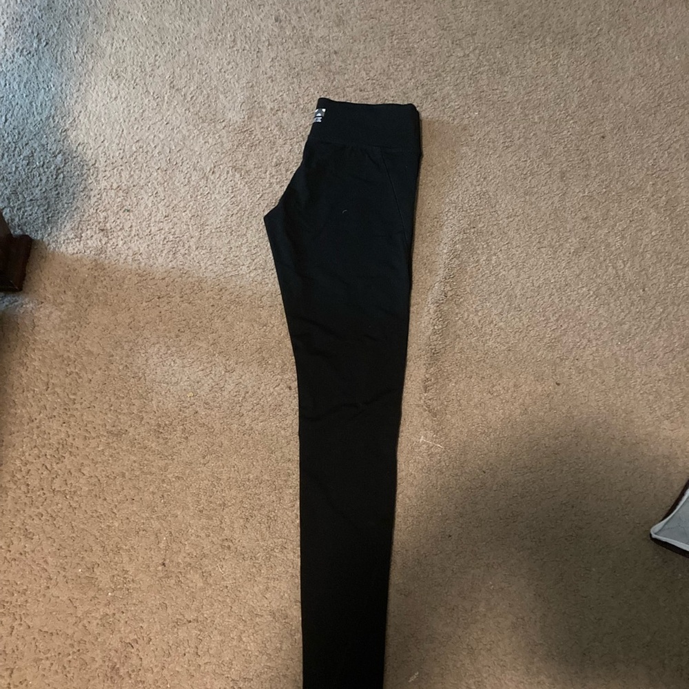 PINK for Victoria’s Secret Ultimate legging. NWOT